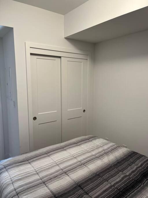 Lovely One Bedroom Condo With Free Parking Niagara Falls Esterno foto